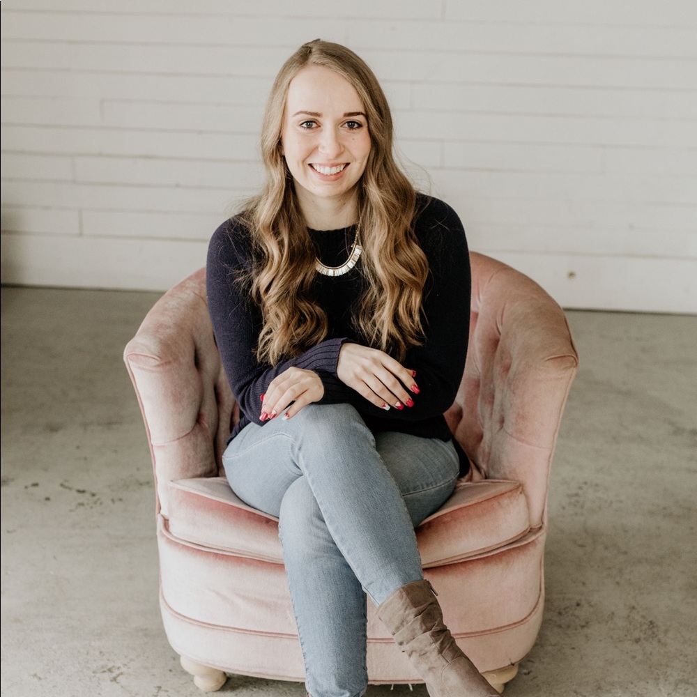 Meet your Posher, Nicole